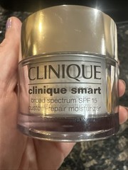 Clinique Smart Broad Spectrum SPF 15 custom repair moisturizer Dry Comb 1.7 Oz