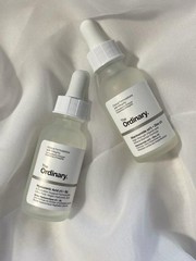 The Ordinary Hyaluronic Acid 2% + B5 Hydrating Serum with Ceramides