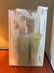 Mary Kay SATIN HANDS PAMPERING SET OF 3 White Tea & Citrus Fragrance Full Size