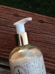 Bath & Body Works Vanilla & Nutmeg Aromatherapy Moisturizing Body Lotion 8 oz