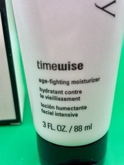 Mary Kay TimeWise AGE FIGHTING Moisturizer NIB Normal to Dry Discontinued 026925