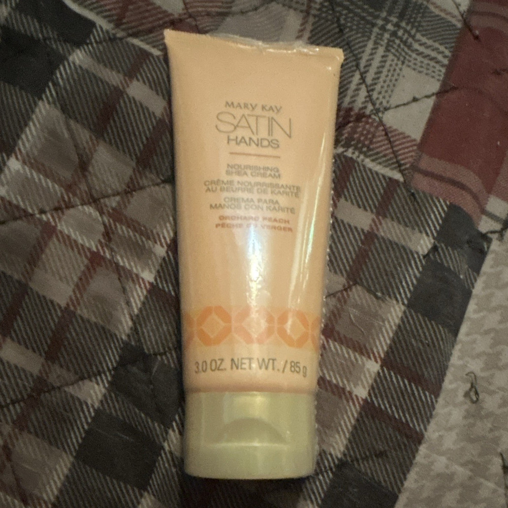 Mary Kay Satin Hands Shea Butter Moisturizing Hand Cream Orchid Peach 3 oz