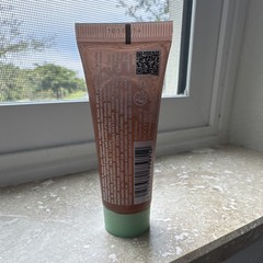 L’OCCITANE Amande Exfoliating Body Scrub, Crushed Almonds, 2.6 fl oz
