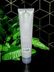 Ariana Grande Ari Daily Use Bath & Body Gel, White, 3.4 fl oz / 100 mL