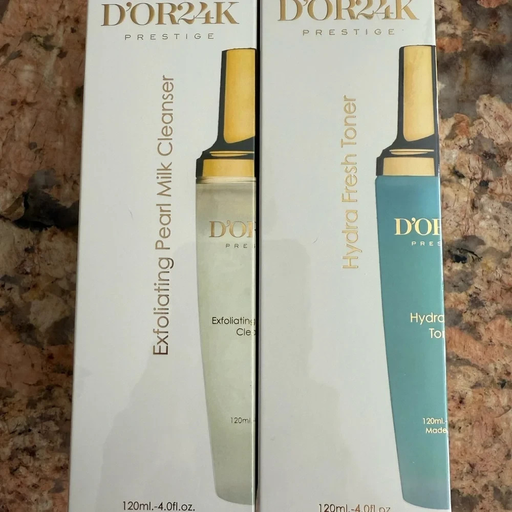 D’OR24K Hydra fresh Toner and Milk Cleanser Set (2 items)