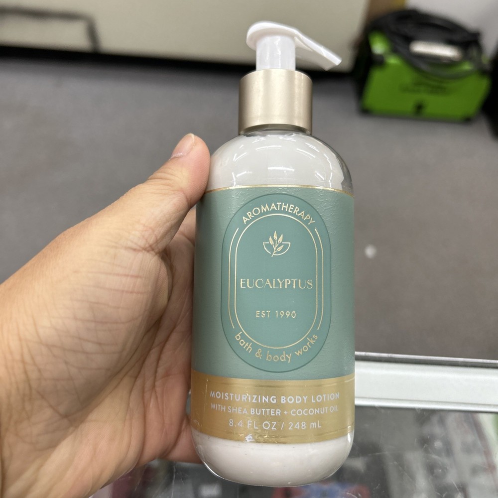 Bath & Body Works EUCALYPTUS Aromatherapy Body Lotion Pump 8.4 oz Green, NEW